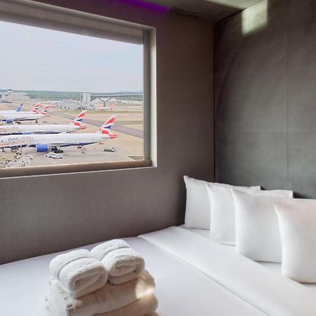 Bloc Hotel London Gatwick Airport Horley  Esterno foto