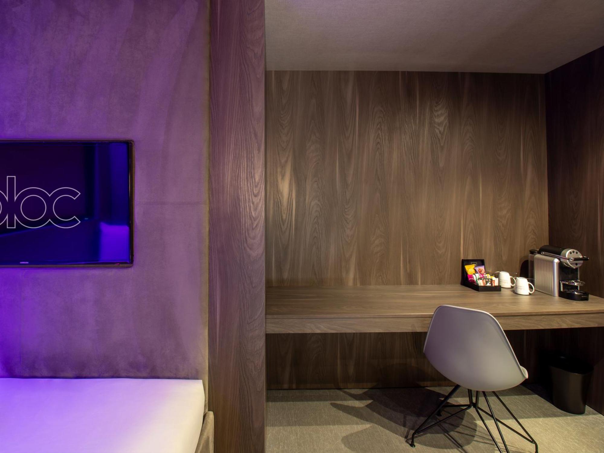Bloc Hotel London Gatwick Airport Horley  Esterno foto
