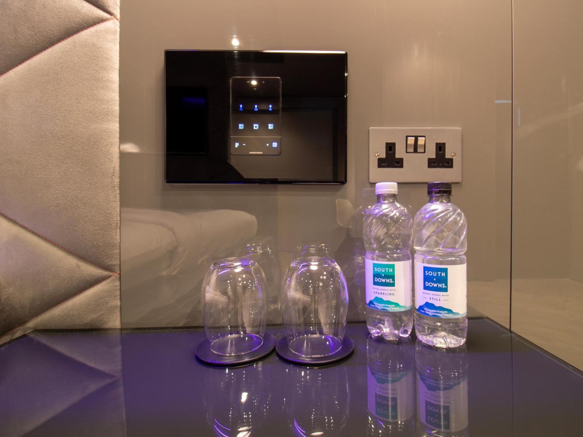 Bloc Hotel London Gatwick Airport Horley  Esterno foto