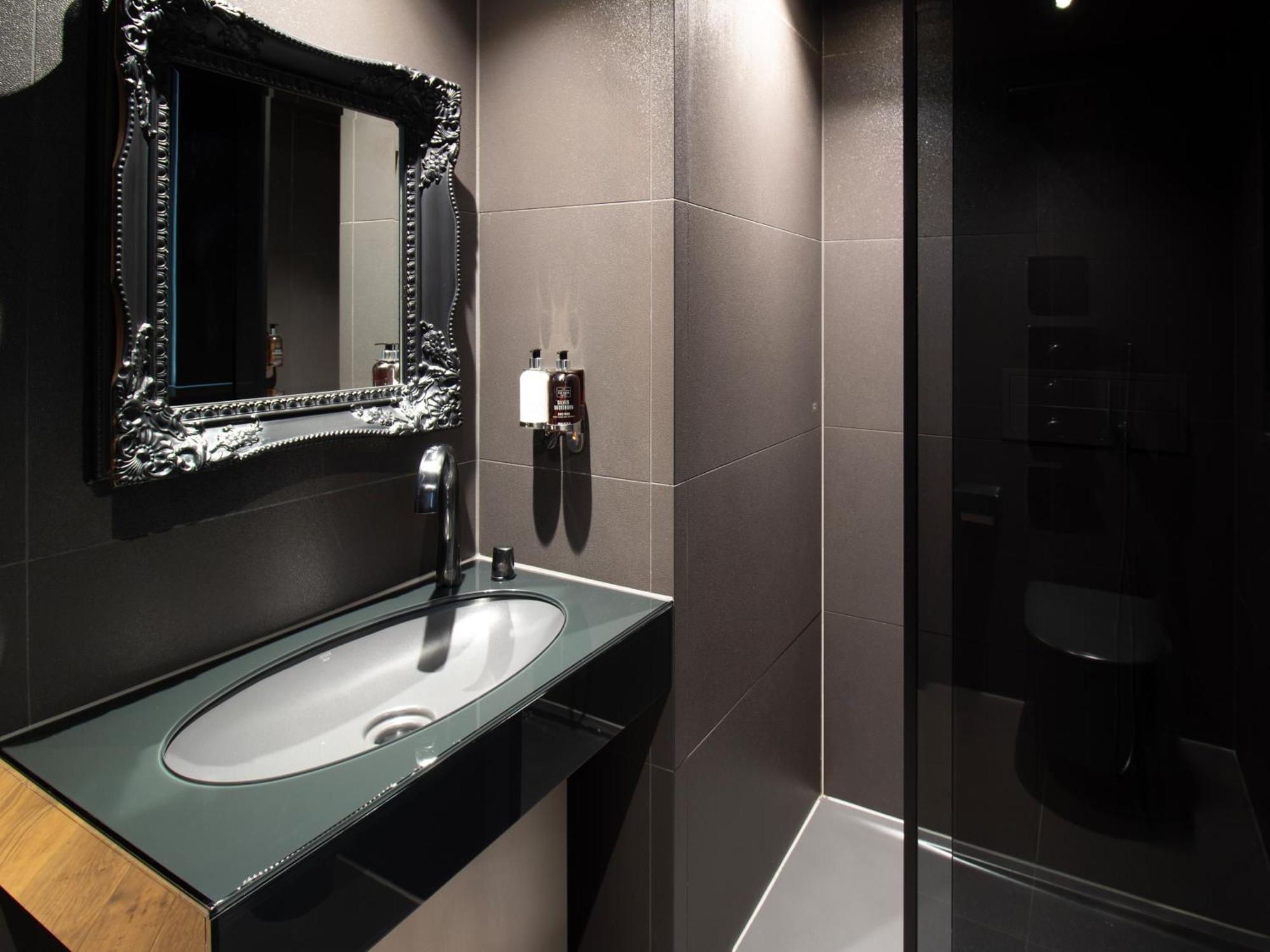 Bloc Hotel London Gatwick Airport Horley  Esterno foto
