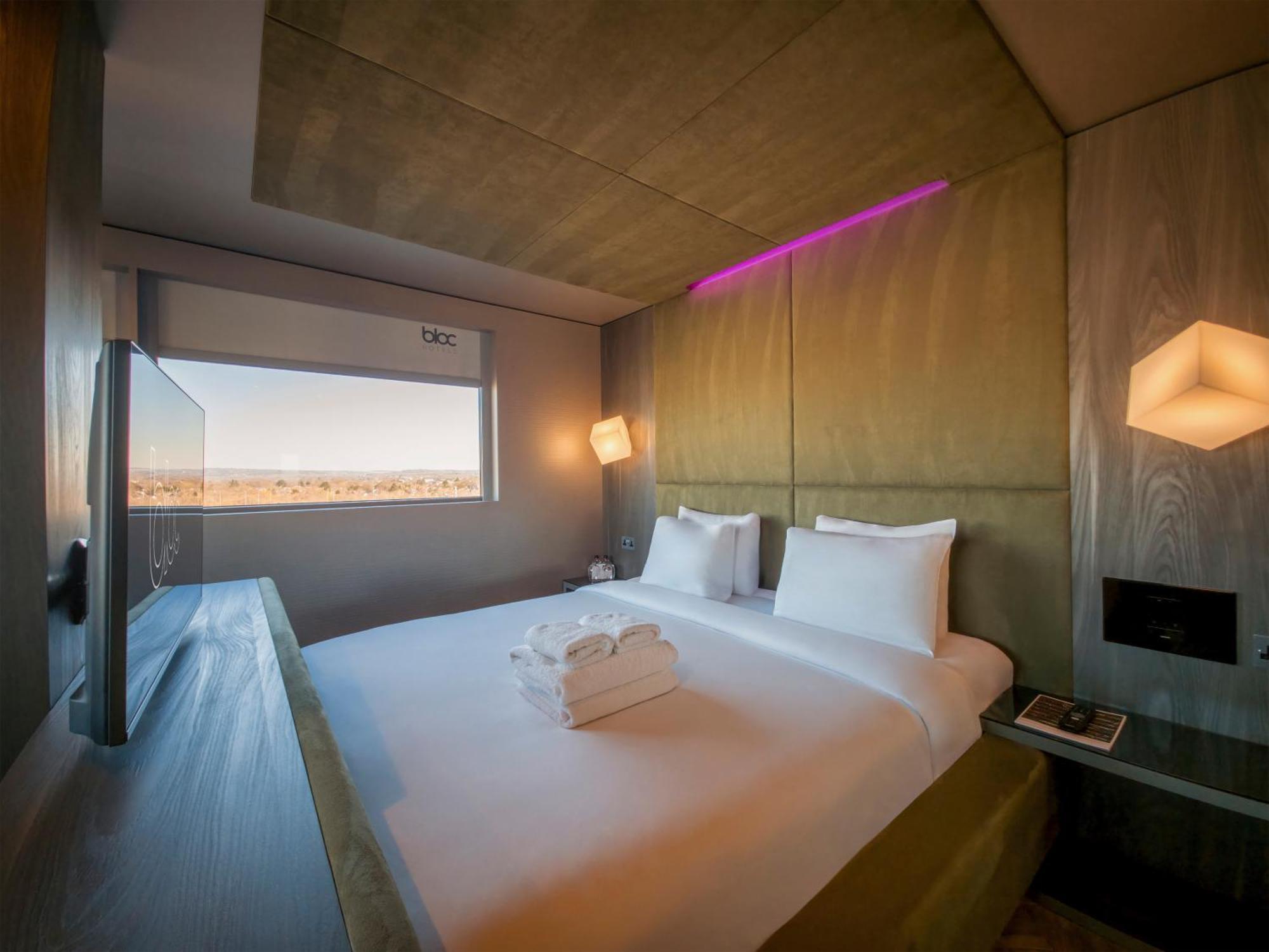 Bloc Hotel London Gatwick Airport Horley  Esterno foto