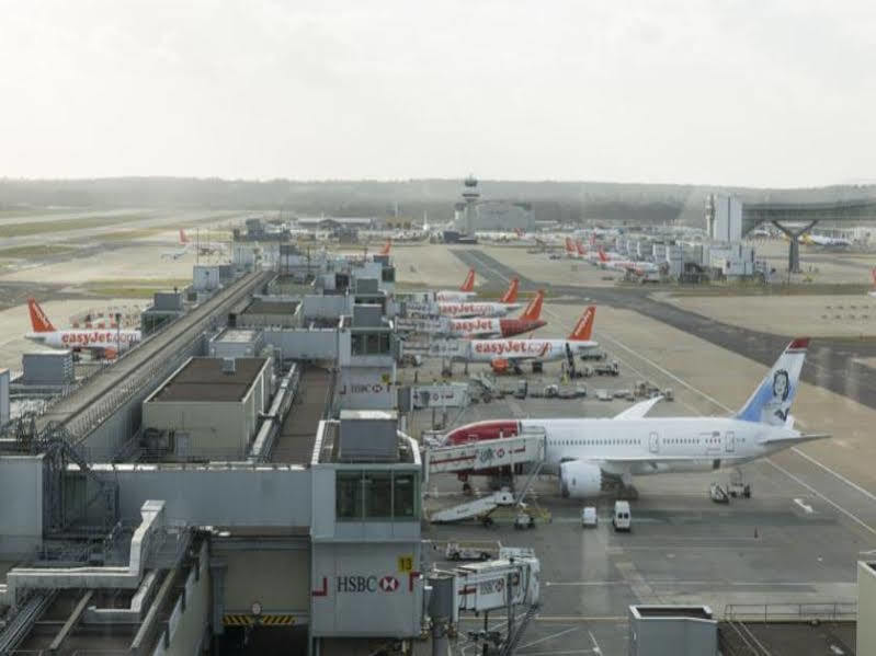 Bloc Hotel London Gatwick Airport Horley  Esterno foto
